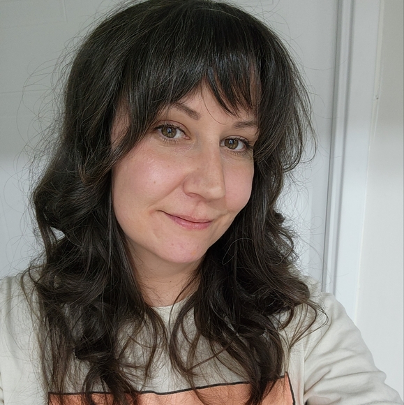 Meet your Posher, Elizabeth - Picture 2 of 9